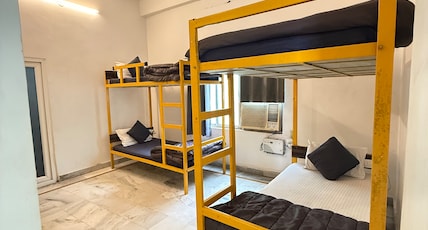 Flowstel Rishikesh Room Type - 4 bed mixed dormitory with AC