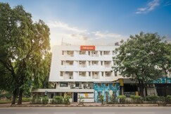 FabHotel Kalyan
