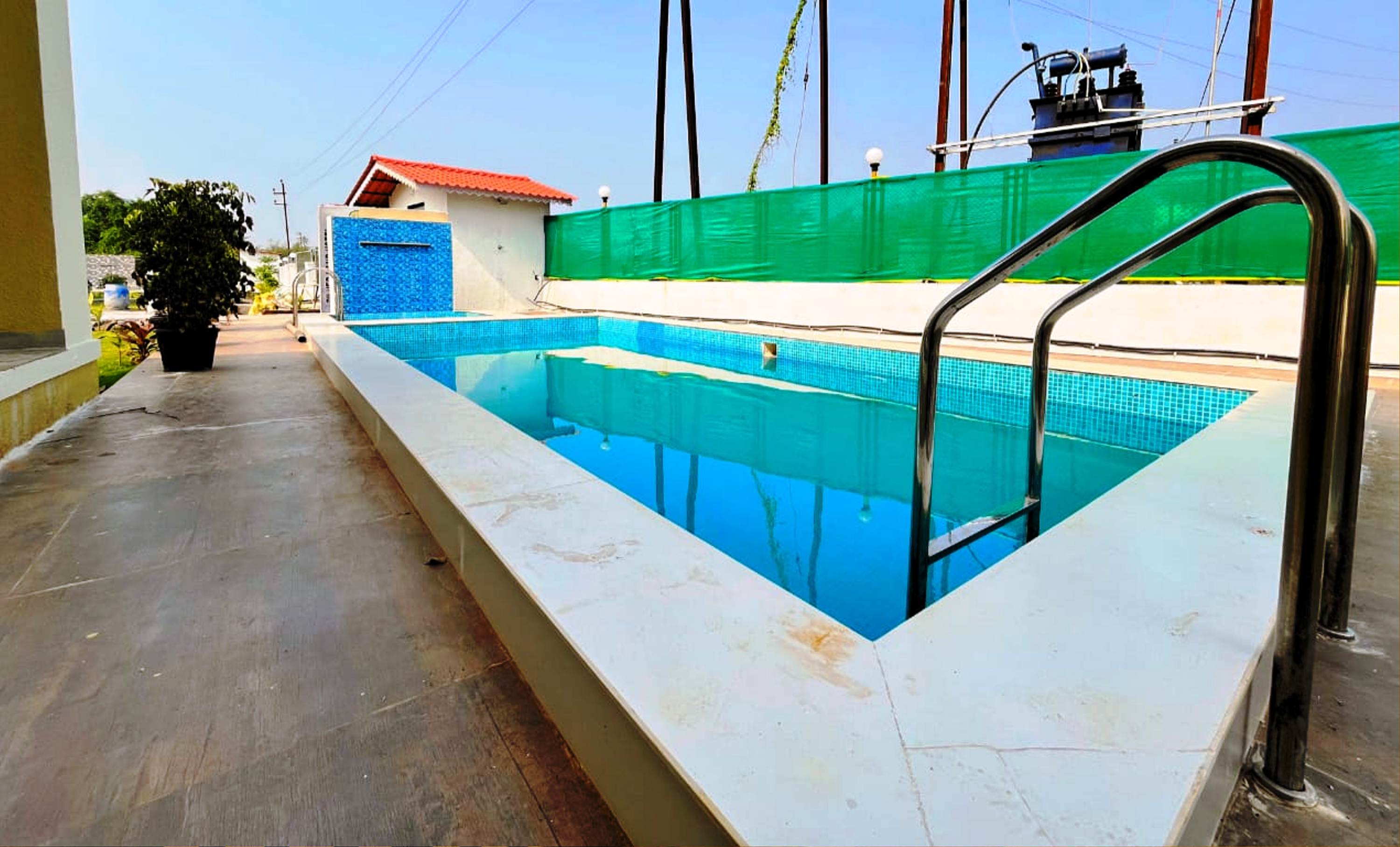 POOL& PAUSE private villa 5bhk nagaon - Tap to explore photos
