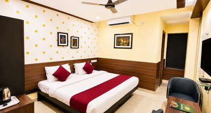 Hotel Miland Palace Near Railway Station Room Type - Deluxe Room