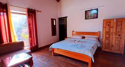 Way Wood Wind Lodge | Rooms in a Cottage Room Type - Deluxe Valley View Room