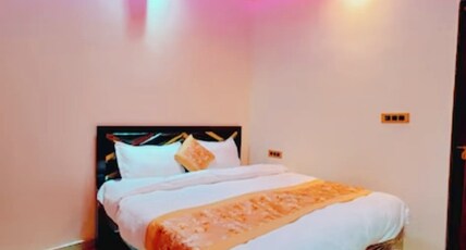 Shree Ram Palace | Ayodhya  Room Type - Deluxe room-303