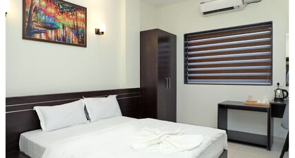 Hotel opal plaza executive Room Type - Deluxe Room