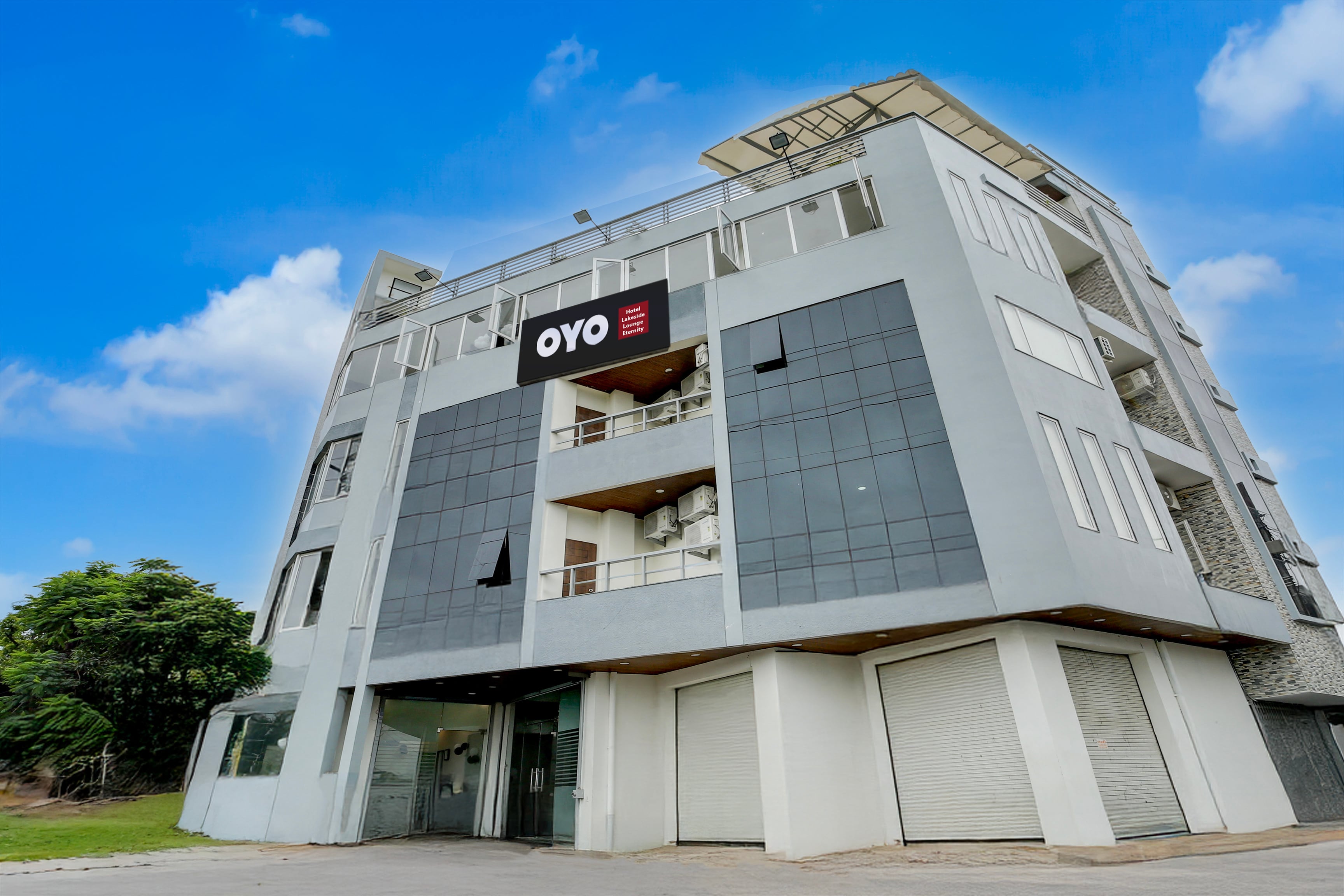 Hotel O Eternity - Tap to explore photos