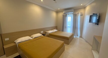 Hotel Unnati Room Type - Four Bedded Room
