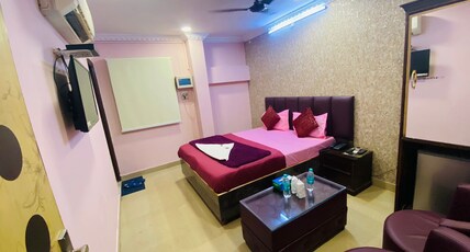 Hotel Manohar Palace Room Type - Elite Room