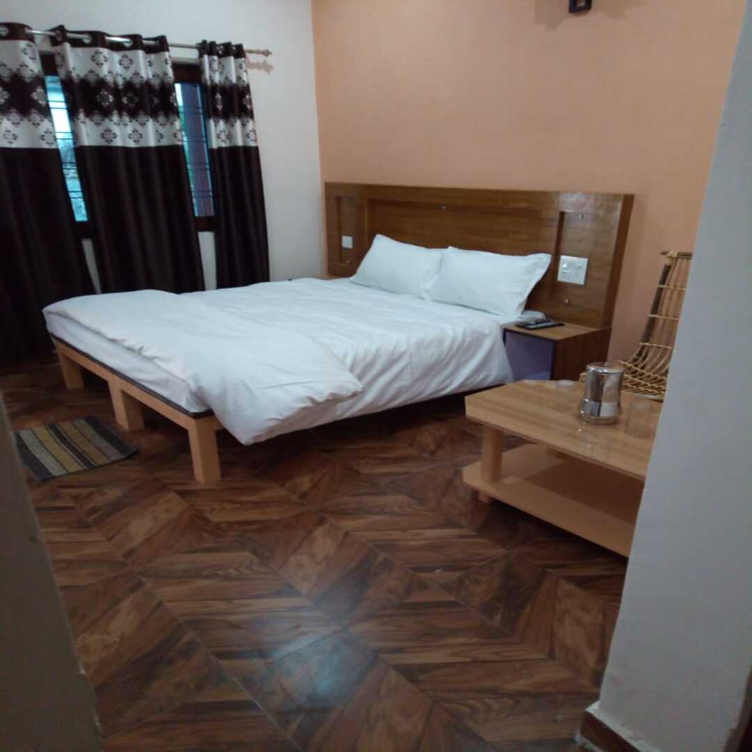 Vasuki Homestay - Tap to explore photos