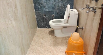 Hotel O Sai Dham Ayodhya Room Type - Classic