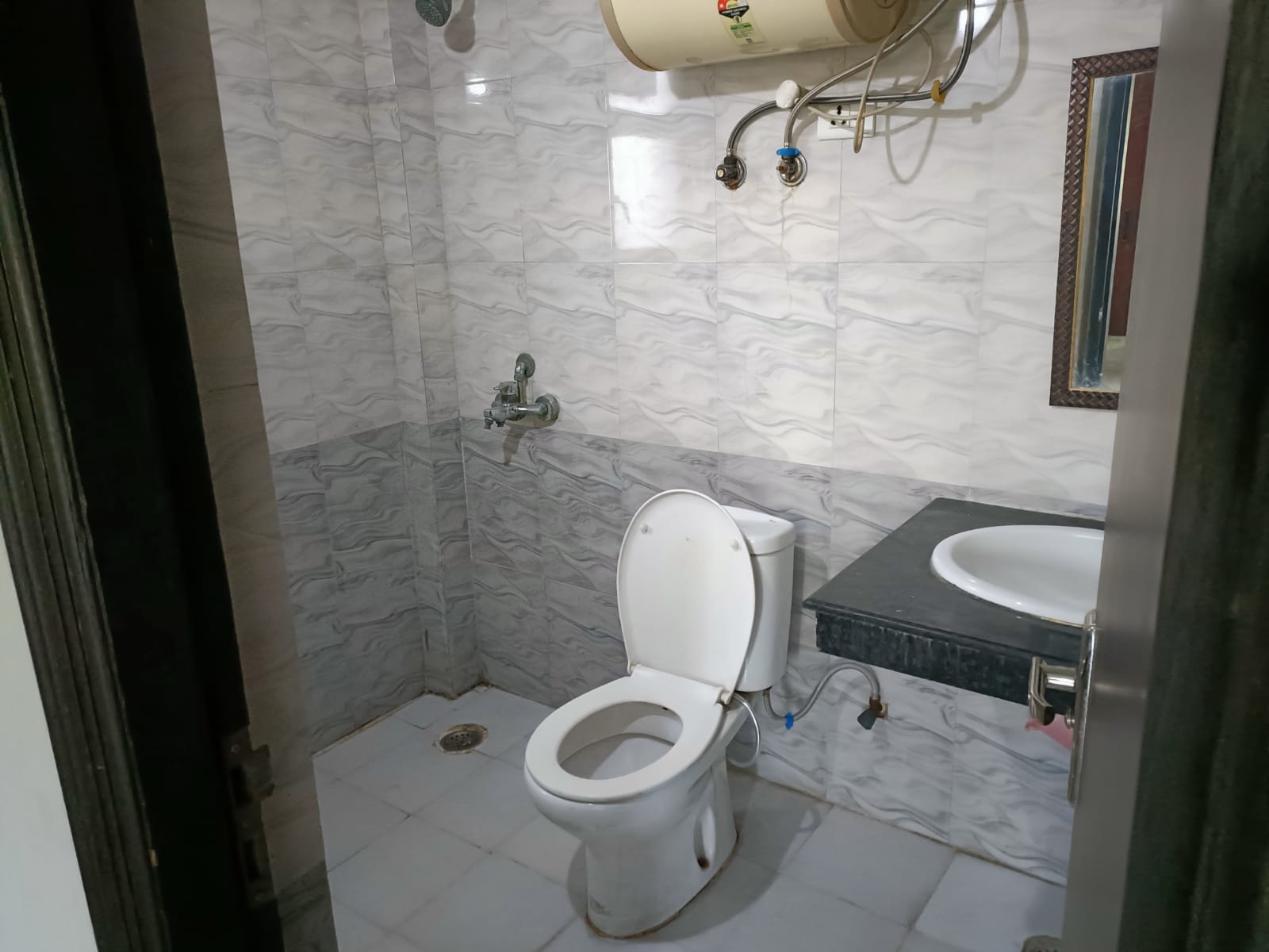 Hyde park noida - Tap to explore photos