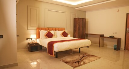 HemaGiri Palace Room Type - Presidential Suite With Balcony HemaGiri Palace Room Type - Presidential Suite With Balcony