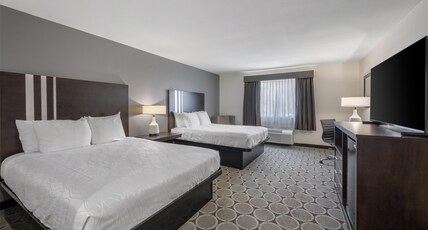 Best Western Pahrump Oasis Room Type - Accessible - 2 Queen, Mobility Accessible, Communication Assistance, Roll In Shower, Non-Smoking, Fu Best Western Pahrump Oasis Room Type - Accessible - 2 Queen, Mobility Accessible, Communication Assistance, Roll In Shower, Non-Smoking, Fu