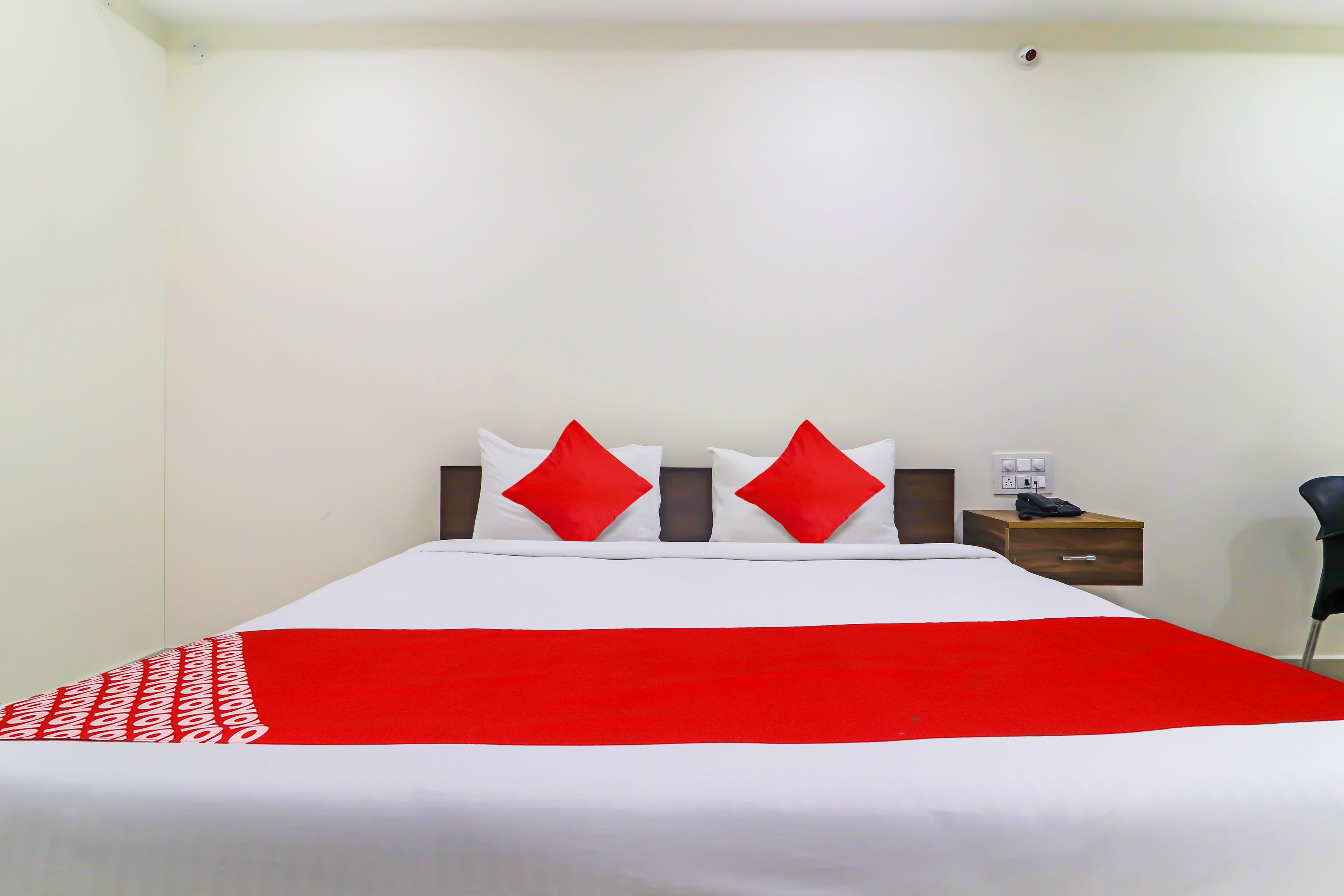Hotel O Karan Suites - Tap to explore photos