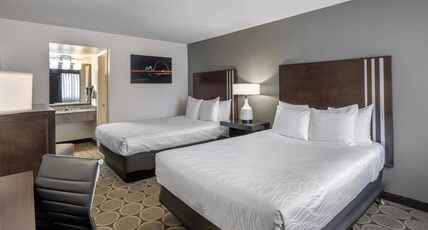Best Western Pahrump Oasis Room Type - 2 Queen Beds, Non-Smoking, Interior Room, Wi-Fi, Full Breakfast