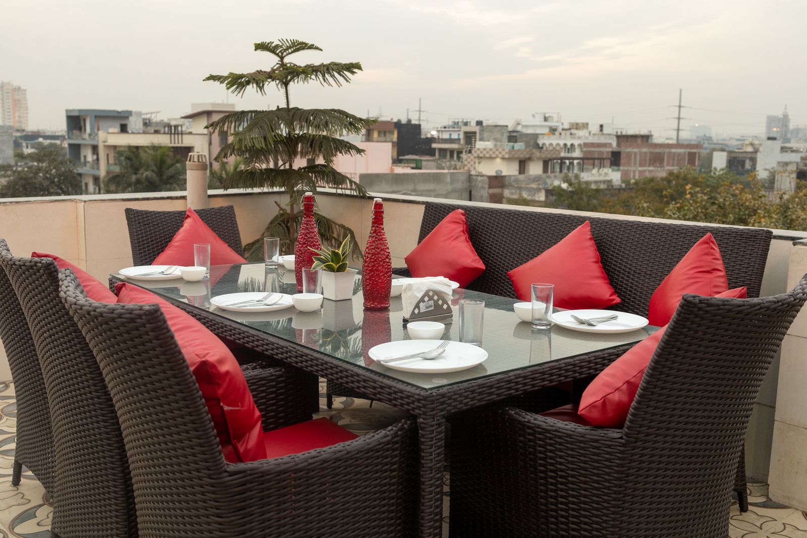DIVINE HOTELS & BANQUETS - Tap to explore photos