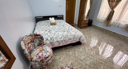 ZnZ Homestay Room Type - Double Room with Mountain View