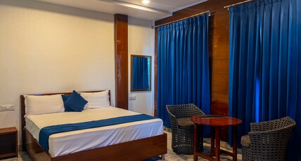 Kanatal Pinnacle House Room Type - Family Room with Wide Himalayan View