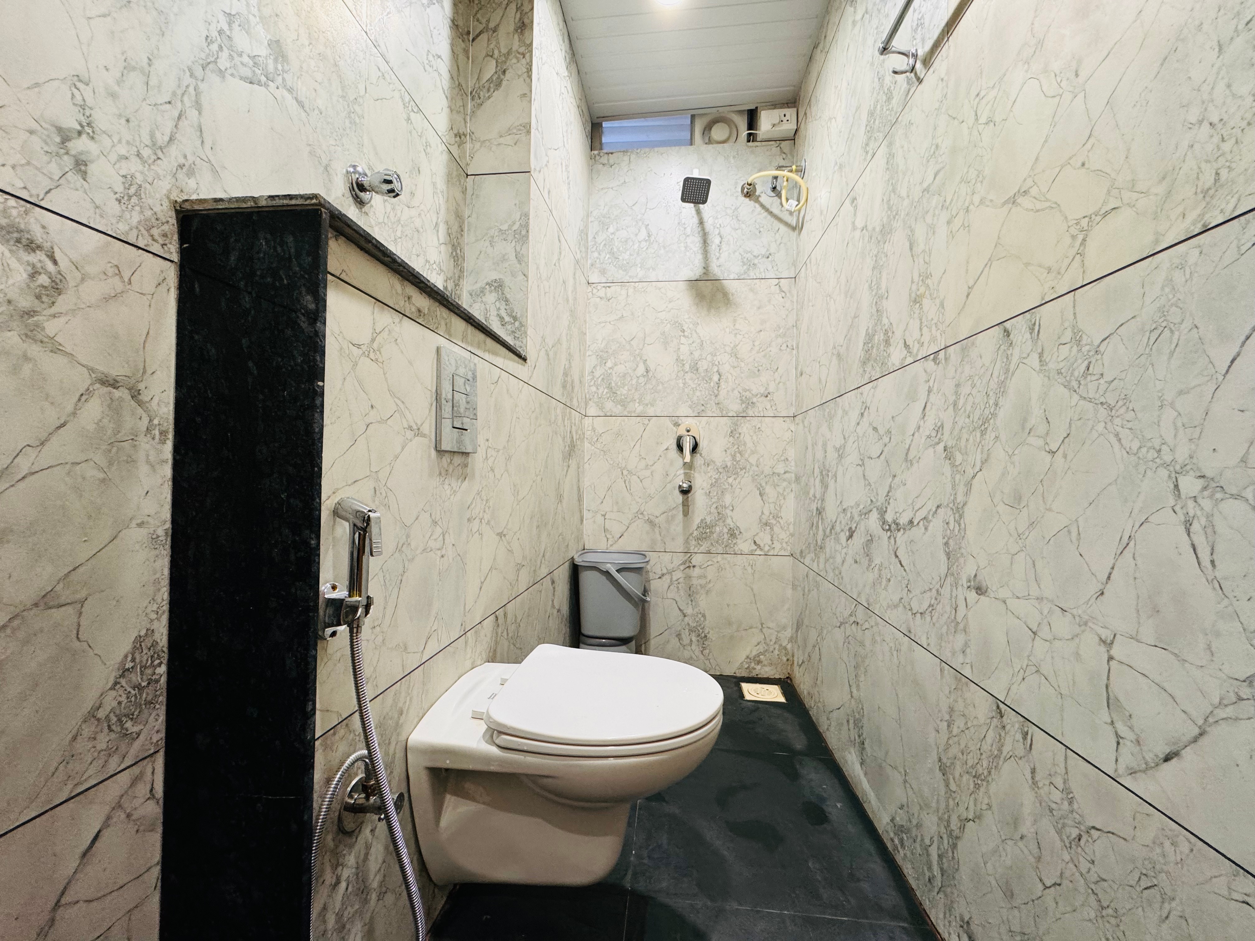 Hotel Shree Krishnam - Tap to explore photos