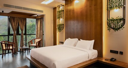 Wild planet Bana Heights Room Type - Mountain view Room