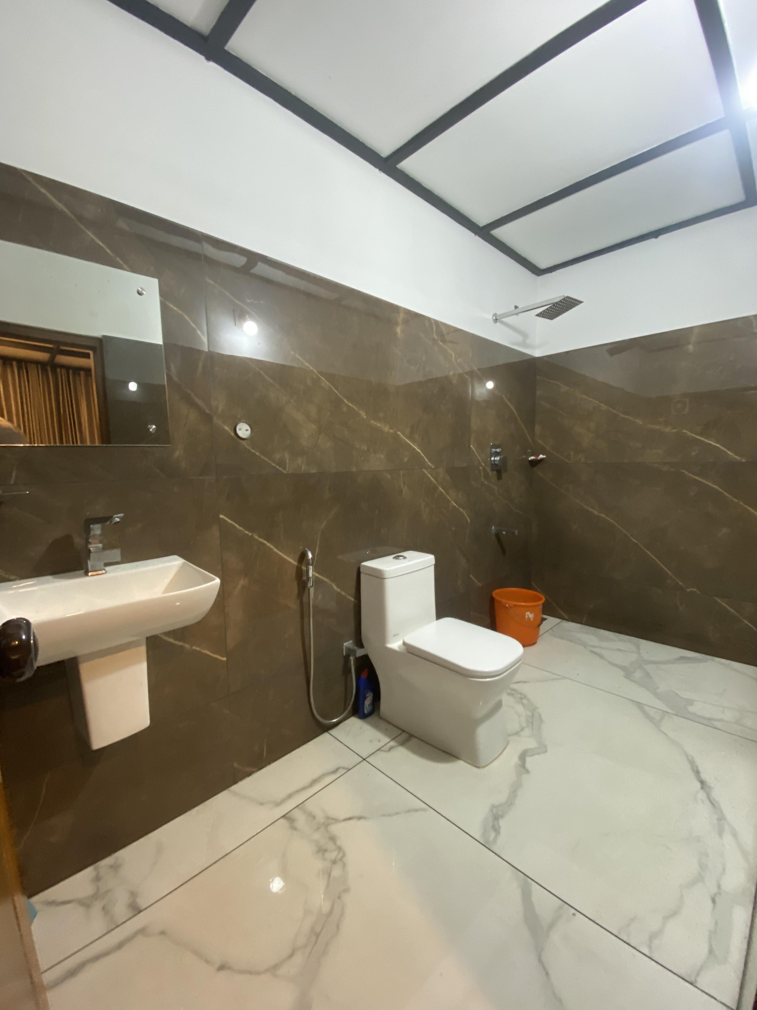 Boho Mount Cabin - Tap to explore photos