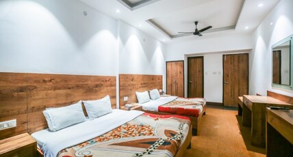 Hotel Swastik Room Type - Family 4 Bed Room Non AC