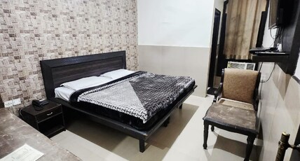 Hotel Uttam Heritage Room Type - Standard AC Room