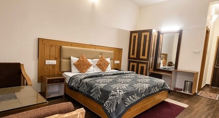 Saras Guest House Room Type - Mountain View Balcony Saras Guest House Room Type - Mountain View Balcony