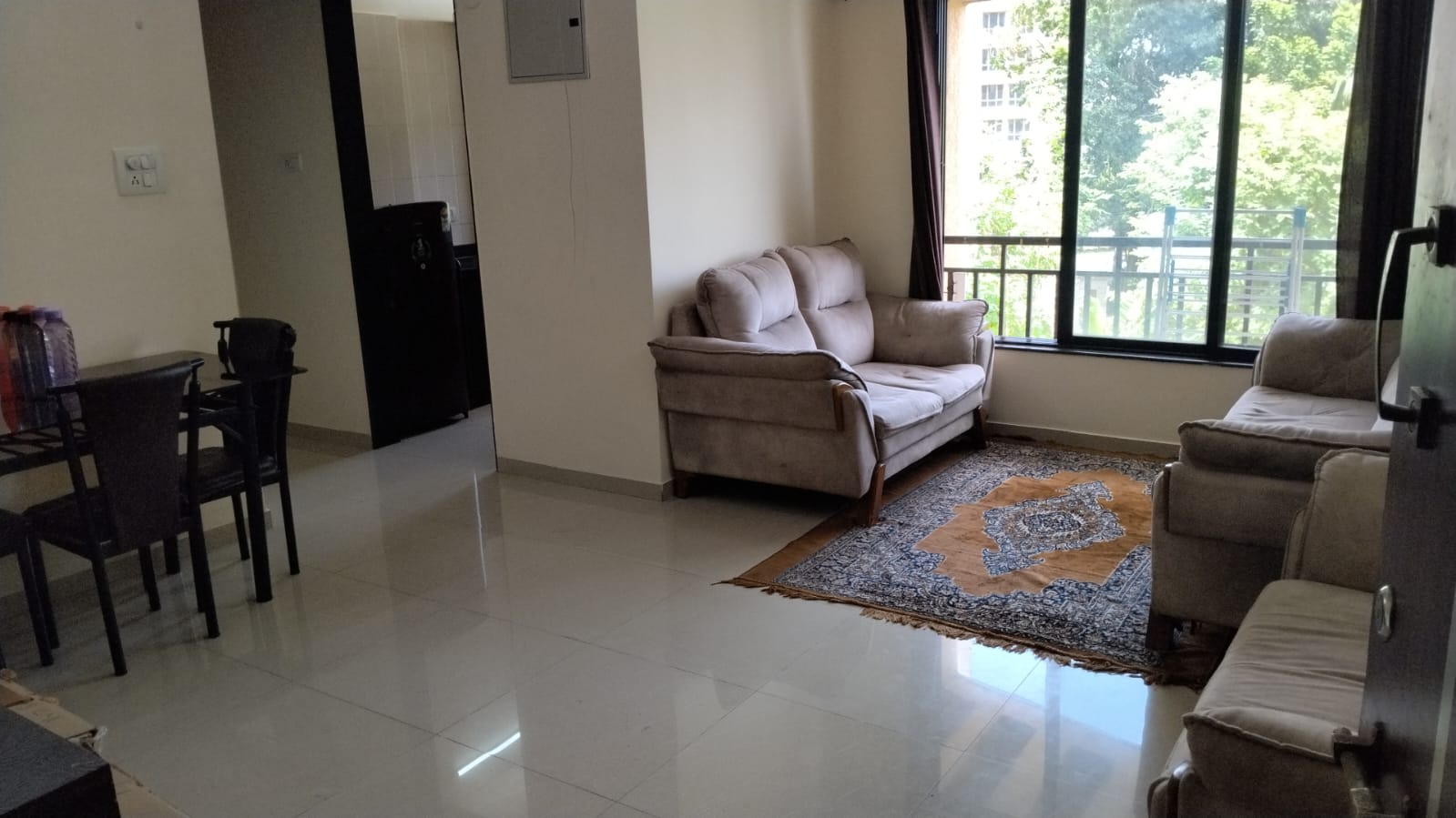 Divine Apartment - Near Hiranandani Estate - Tap to explore photos