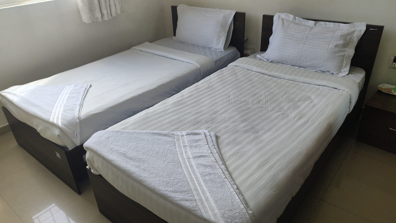 Intellect Guest House- Chennai DLF(Standard/Master) - Tap to explore photos