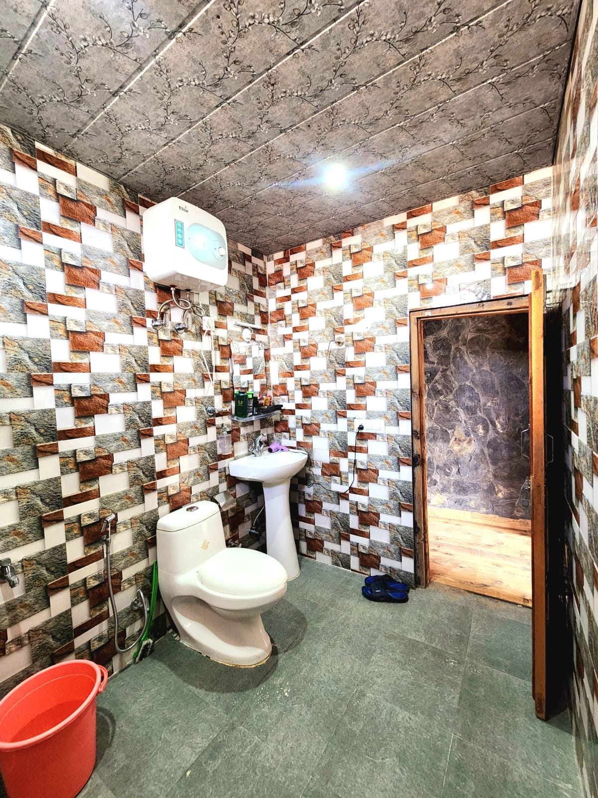 Talai ghar Farmstay - Tap to explore photos