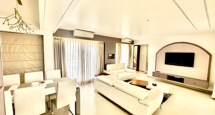 StayBird - Icon Bliss, An Apartment Hotel Room Type - Stylish City-View Penthouse 2BHK StayBird - Icon Bliss, An Apartment Hotel Room Type - Stylish City-View Penthouse 2BHK
