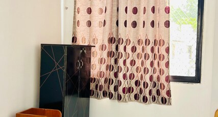 Padmlaxmi Guest house Room Type - Standard Room with City View