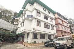 Magpie Mall Road Residency (MG Marg)