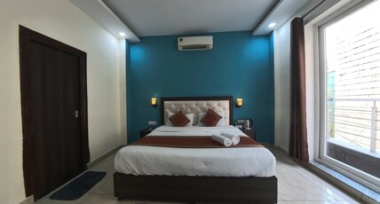 Blue River Hostel | Rooms & Dorms Room Type - Deluxe Room with Balcony