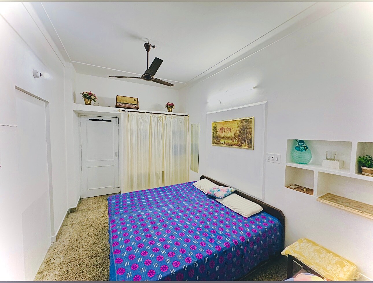 Affordable room in 35 - Tap to explore photos