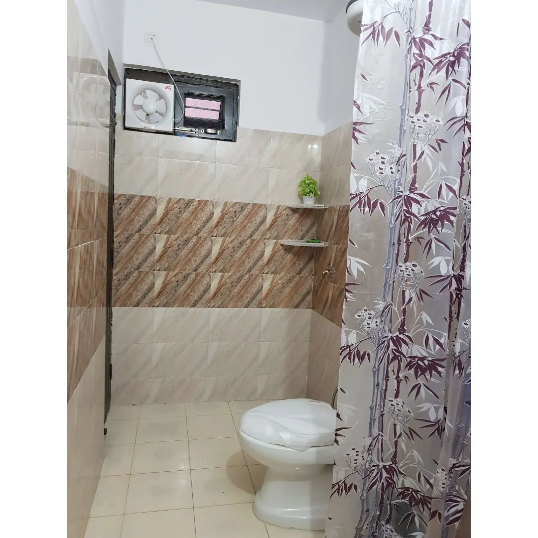Fully independent Cozy Home Stay - Tap to explore photos