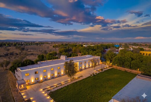 Hotel Aura