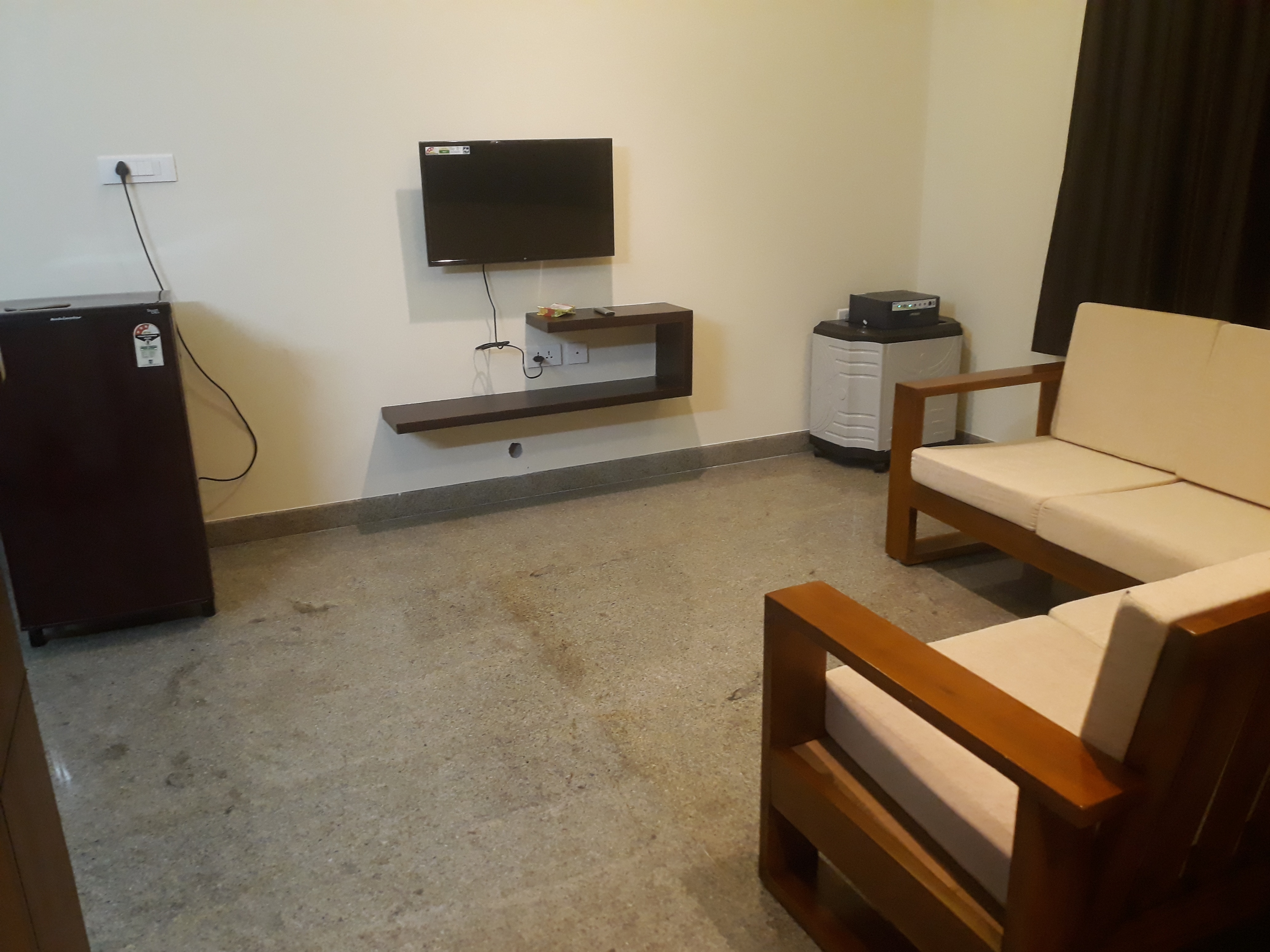 Aikya Home Stay - Tap to explore photos