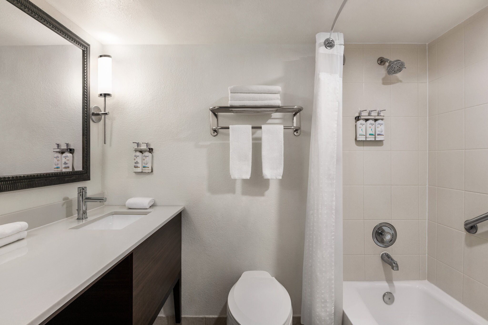 Holiday Inn Miami Beach - Oceanfront, an IHG Hotel - Tap to explore photos