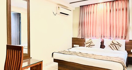 Hotel Utsav By PNS Room Type - Deluxe Ac