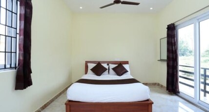 Sushmika Villas & Resorts Room Type - Deluxe Queen suite