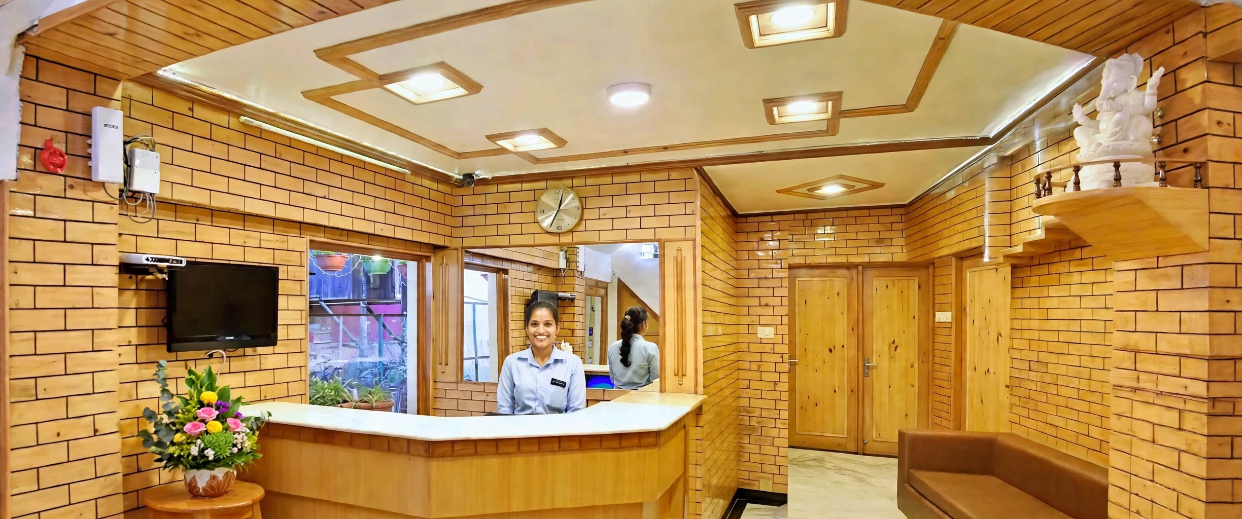 Address of Hotel Chaman Palace