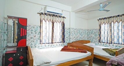 GOURANGA GUEST HOUSE Room Type - Deluxe AC Four Bed
