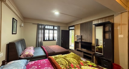 Nembang Homestay | Rooms with Wi-Fi Room Type - Twin Room with Mountain View Nembang Homestay | Rooms with Wi-Fi Room Type - Twin Room with Mountain View