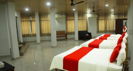 Premier Tourist Home Room Type - SUPER FAMILY SUITE AC Premier Tourist Home Room Type - SUPER FAMILY SUITE AC