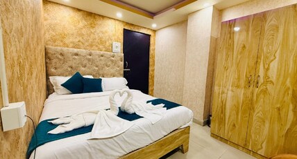 Hotel Diamond Regency Room Type - Deluxe Room