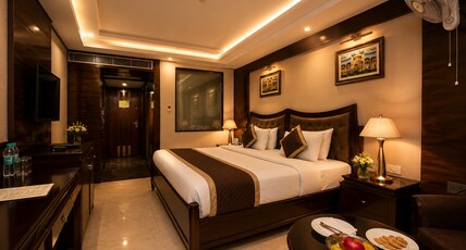 Polo Inn & Suites Room Type - Super Dlx Large OR Twin Bed