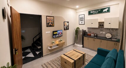 Sterling Stays Room Type - Sterling Stays | The Wolf Street | 1 BHK | Couple-Friendly | Nipania Sterling Stays Room Type - Sterling Stays | The Wolf Street | 1 BHK | Couple-Friendly | Nipania