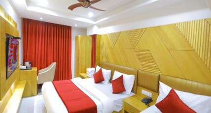 Hotel The Glitz Room Type - Super Deluxe Room