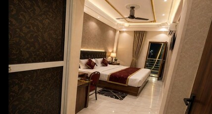 HOTEL SHAHI PALACE Room Type - Presidential Suite Room