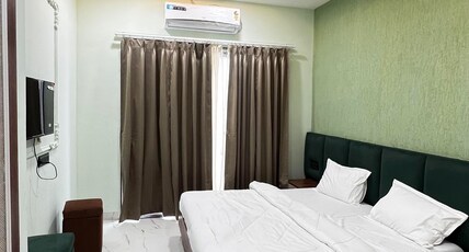 Hotel sriyanvi Room Type - Bedroom 10